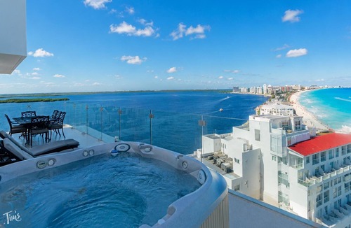 Zona Hotelera Condo | VRBO Premier Host – Beachfront – 8BR/6Bth – Penthouse Combo #323