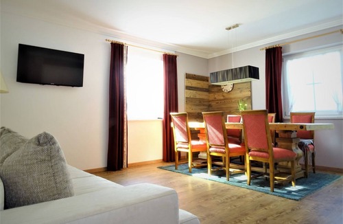 Hippach Apartment | Vrbo Property