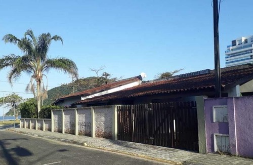 Vila Clais House | Vrbo Property