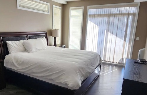 North End Condo | Vrbo Property