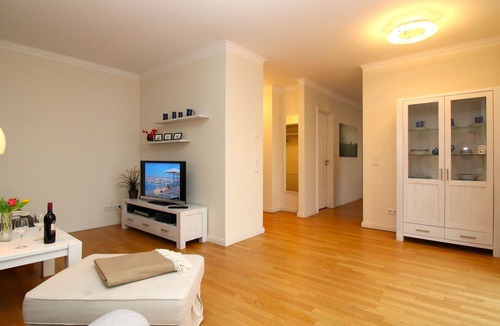 Hohen Niendorf Apartment | Vrbo Property