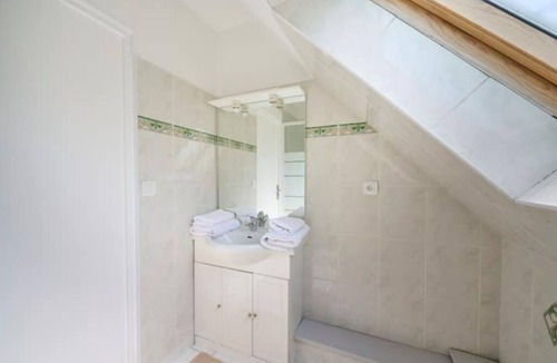 Arcueil House | Vrbo Property