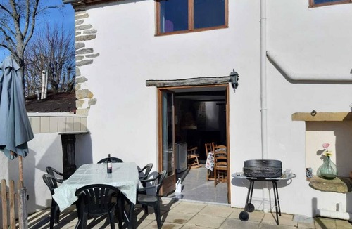 Neure House | Vrbo Property