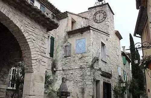 Violes House | Vrbo Property