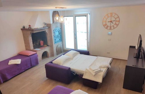 Zona XXXIII Acilia Sud Apartment | Vrbo Property