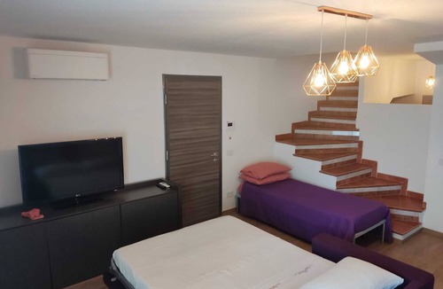 Zona XXXIII Acilia Sud Apartment | Vrbo Property