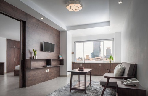 Daun Penh Hotel | Vrest Hotel