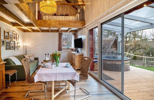 Ebersbach-Musbach House | Vroni