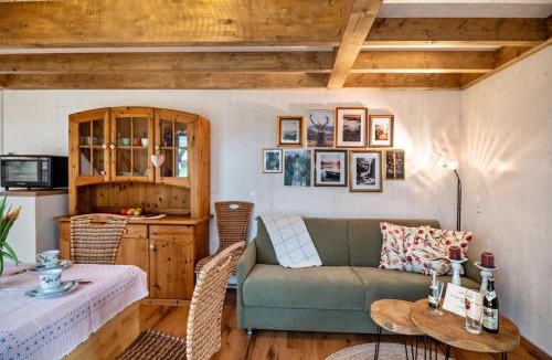 Ebersbach-Musbach House | Vroni