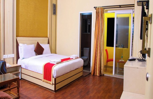 Yercaud Hotel | VS Cube Estancia
