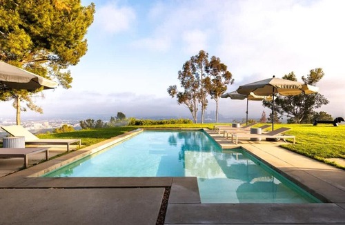 Beverly Hills Villa | Vue Modern