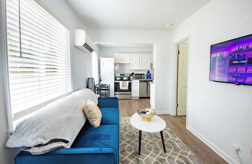 Five Points South Condo | Vulcan's 4 private unit combo - 4 BR/WiFi/Pets