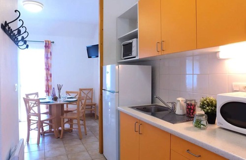 Nedde Villa | VVF Château on the Vienne Lake Vassivière * - 3 Rooms 6 People 1 baby