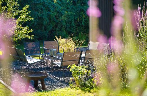 Breitscheid Villa | Wäller Haus - Modern villa with fireplace & large natural garden