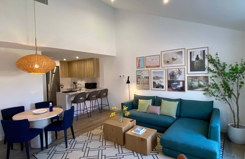 Malasana Apartment | w Modern 2BR With Terrace in Chueca