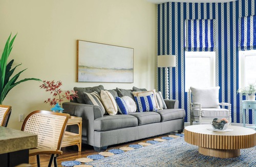 Uptown Apartment | W3 - Spacious 2BR Apt + Free On-site Parking