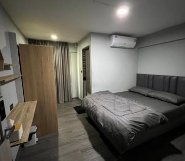 Phra Khanong Nuea Hotel | W71