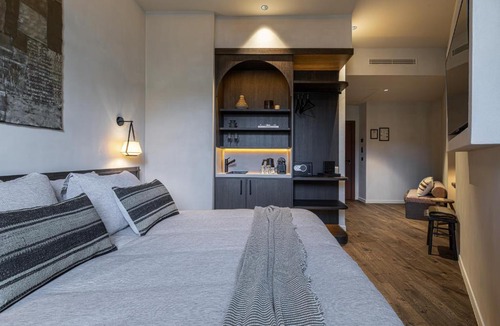 Carabacel Hotel | Wabi-Sabi Hôtel Lorrain