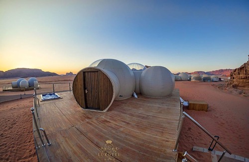 Wadi Rum RV Rental | Wadi Rum Bubble Luxotel - Campsite