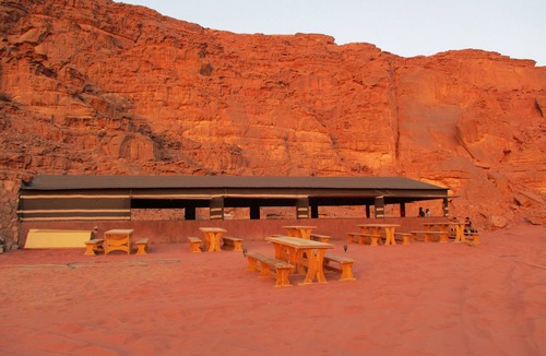 Wadi Rum RV Rental | Wadi Rum Caravan Camp