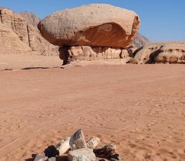 Wadi Rum Bed & Breakfast | Wadi rum naef camp