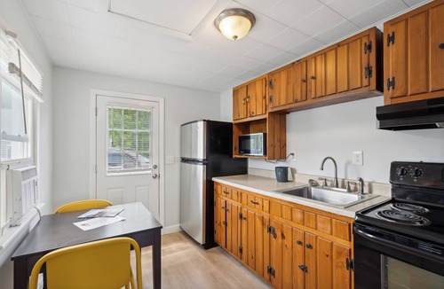 Southern Coast Hotel | Wagon Wheel Motel