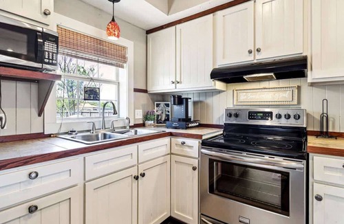 Aransas Pass House | Wahini Wave