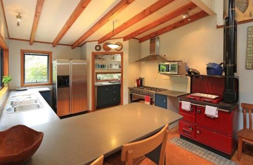 Ostend House | Waiheke Escape