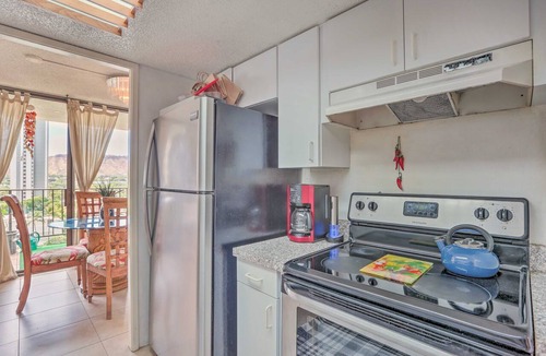 Waikiki Condo | Waikiki 2 bd - 2 blocks from the beach