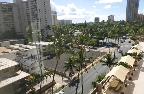 Waikiki Apartment | Waikiki beach cozy studio no resort fee