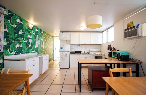 Waikiki Hostel | Waikiki Beachside Hostel
