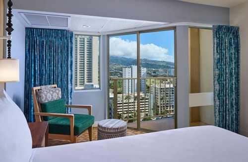 Waikiki Hotel | Waikiki Malia
