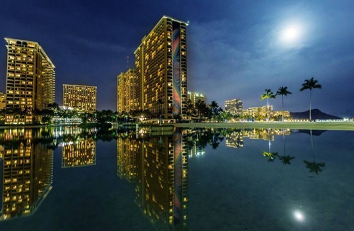 Waikiki Apartment | Waikiki Two story Penthouse 3 BR Hilton Hawaiian Village Lagoon Towers