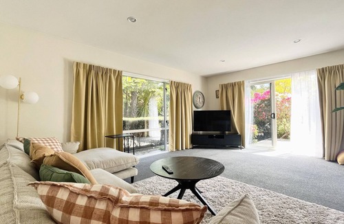 Burnside House | Waimairi Road - Quiet and relaxing near Canterbury University