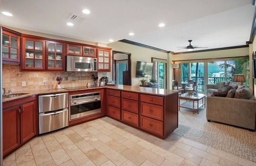 Wailua Resort | Waipouli Beach Resort | Spacious 2BD Retreat -Lazy River, Spa & Central Location
