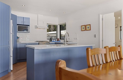Waitetoko House | Waitetoko Waterfront - Waitetoko Holiday Home