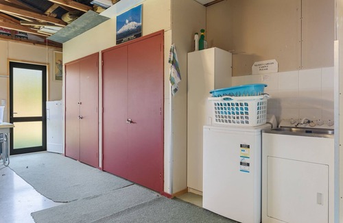 Waitetoko House | Waitetoko Waterfront - Waitetoko Holiday Home