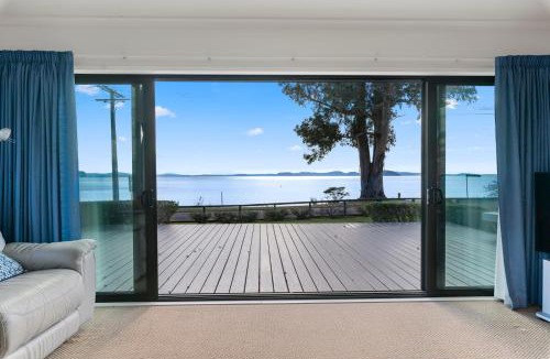 Waitetoko House | Waitetoko Waterfront - Waitetoko Holiday Home