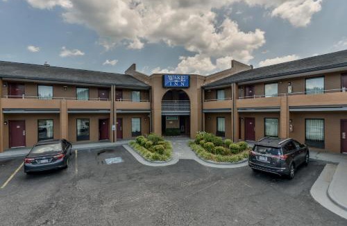 East Raleigh Hotel | Wake Inn