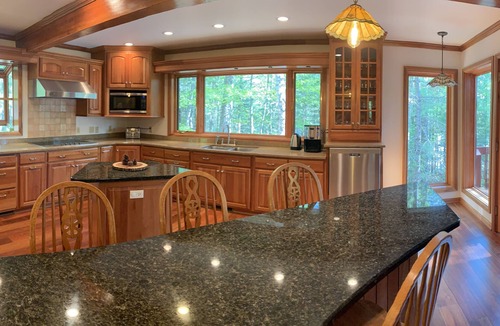 St Germain Cabin | Wakefield Lake Cabin with hot tub and sauna