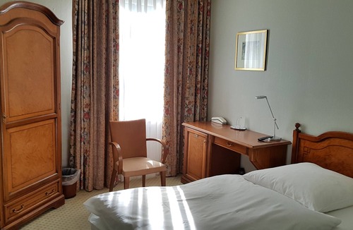 Troisdorf Hotel | Wald-Hotel