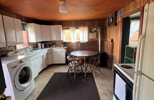 Walden House | Walden’s Gingerbread House - A Basecamp for Groups, Fenced Yard, Pet Friendly