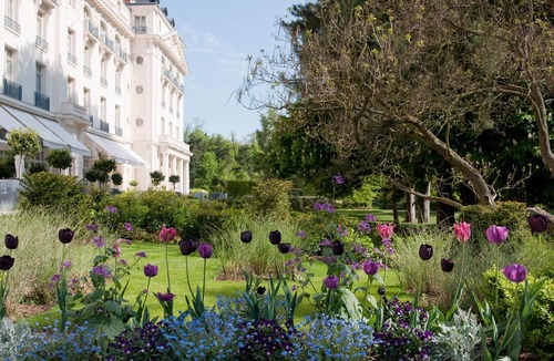 Notre-Dame Hotel | Waldorf Astoria Versailles - Trianon Palace
