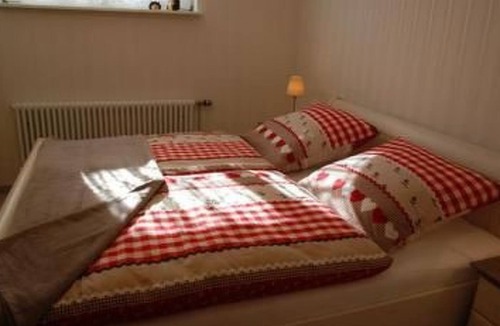 Kurort Brotterode Apartment | Waldstübchen by Interhome