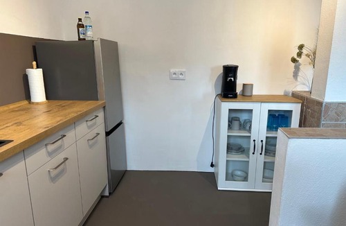 Tegernheim Apartment | Walhalla-Apartment - Highspeed WLAN - Netflix - Südbalkon