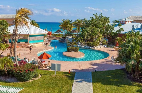 Williams Town Resort | Walk away, take a breath, relax by the archipelago