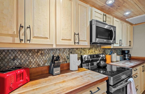 Northeast Santa Fe House | Walk Everywhere, Communal Pool, Kiva Fireplace