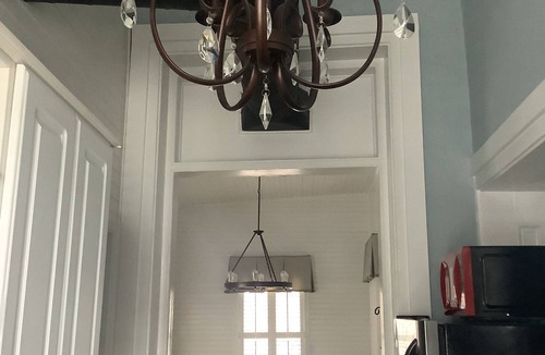 Charleston Historic District House | Walk Everywhere!