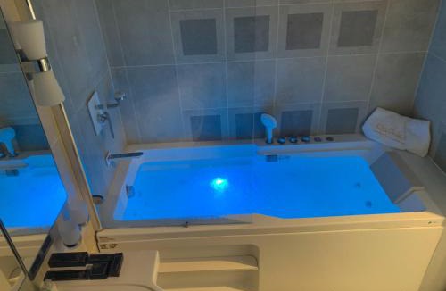 Blue Area House | Walk-Inn Centaurus Hotel Apartments Islamabad