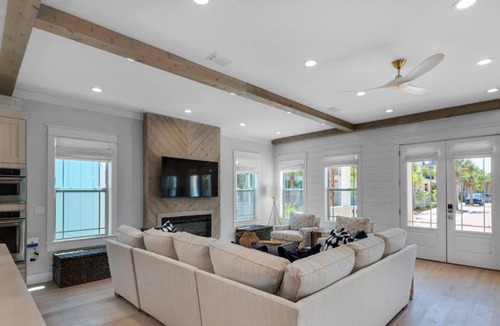 Rosemary Beach House | Walk on the Beach